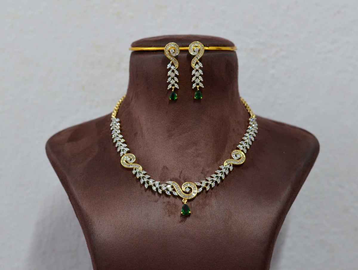 NECKLACE necklace 762 GOLDEN STONE DUAL PLATING DIAMOND LOOK