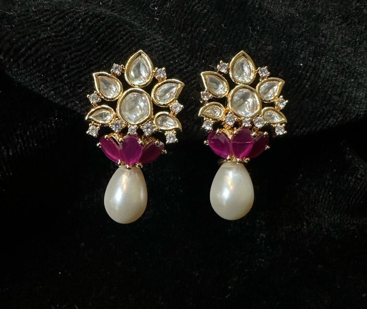Earring Eartops 244 MOZONITE RUBY
