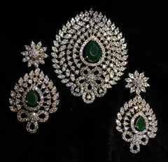 PENDANT SET CHAINS DIAMOND PENDANT SET PE131  DIAMOND EMERALD