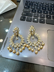 Earring Er049 GOLDEN STONE WHITE