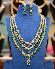 NECKLACE NECKLACE 413 DIAMOND  EMERALD