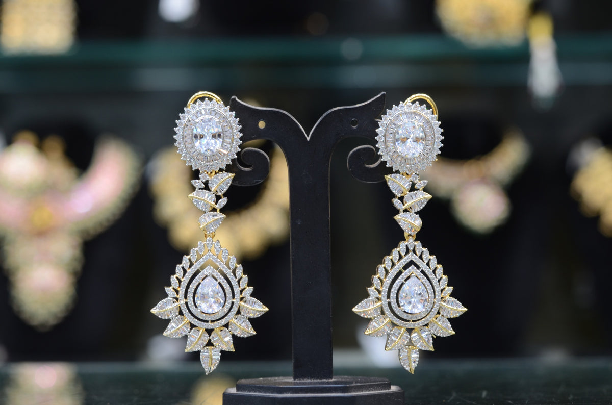 Earring Earrings 137 DIAMOND WHITE