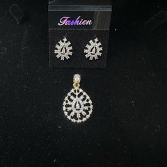 PENDANT SET / LOCKETS Pendant set 288 DIAMOND DUAL PLATING DIAMOND LOOK