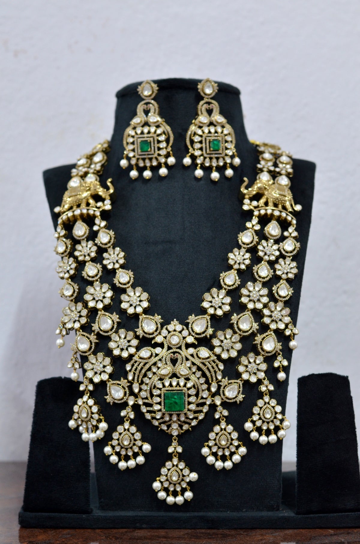 NECKLACE necklace 620 VICKTORIAN  EMERALD