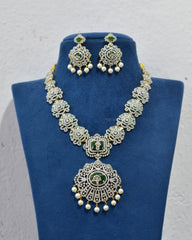NECKLACE Necklace 929 DIAMOND  EMERALD