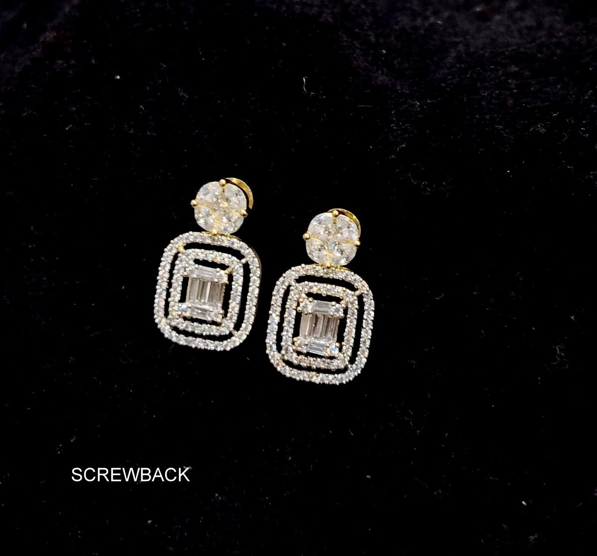 Earring ER031 DIAMOND  WHITE