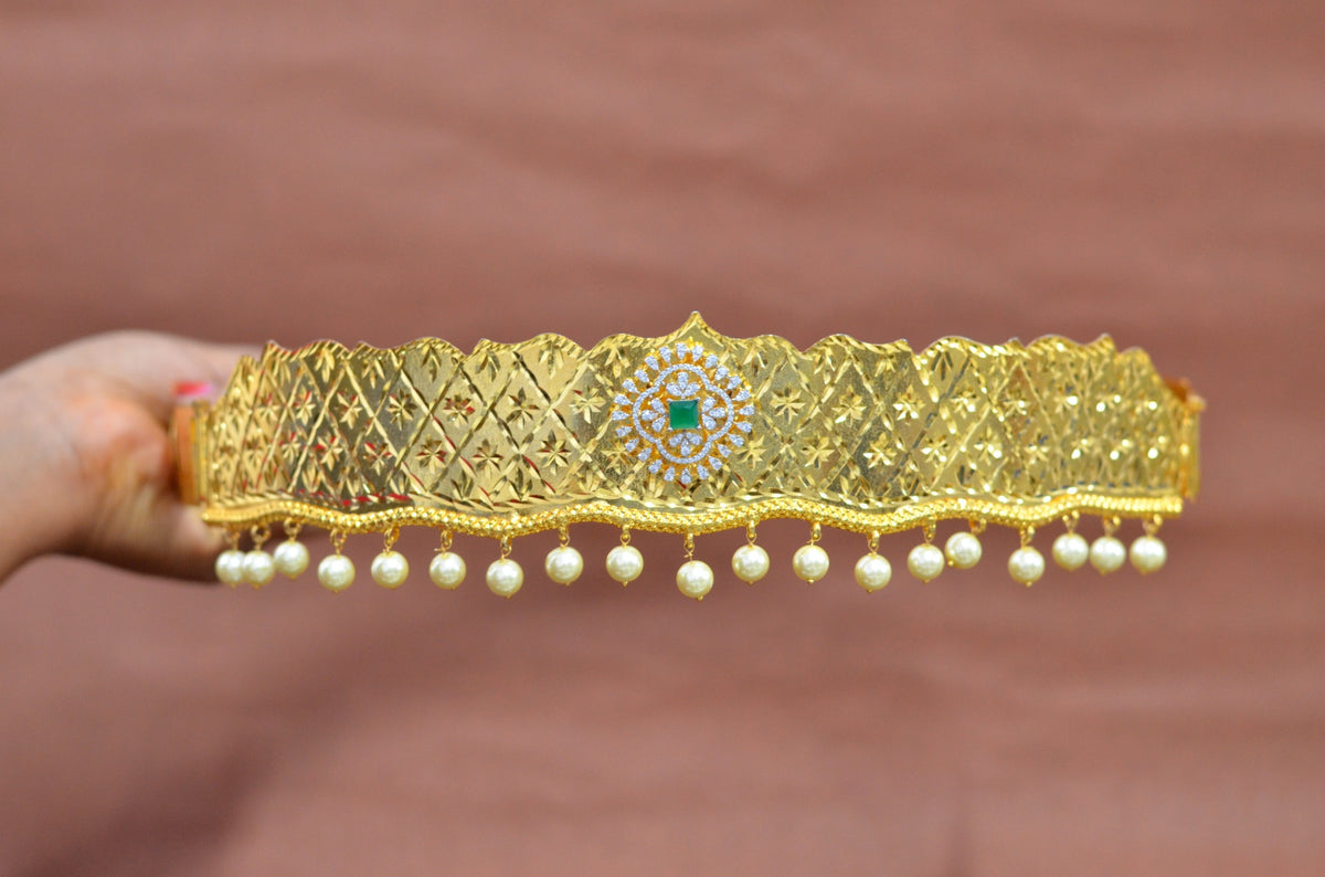 VADDANAM WB029 GOLDEN STONE EMERALD AND WHITE