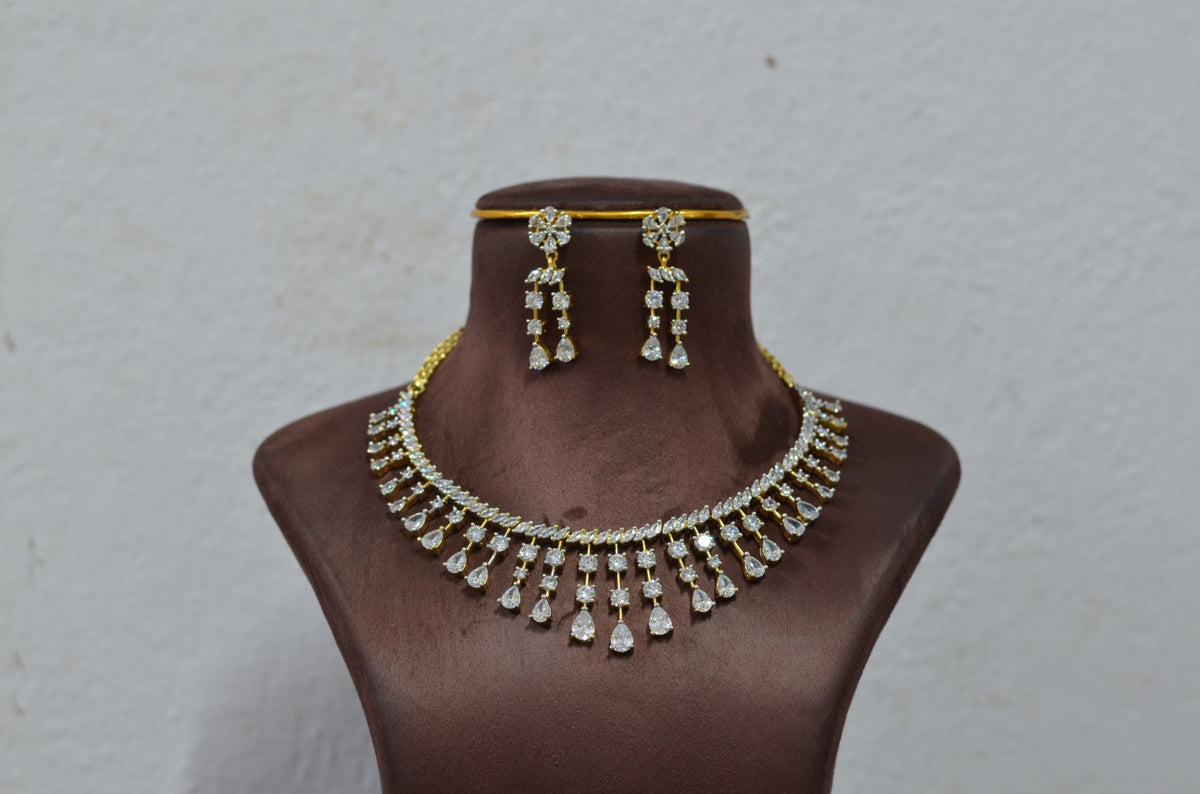 NECKLACE Nk105 DIAMOND  WHITE