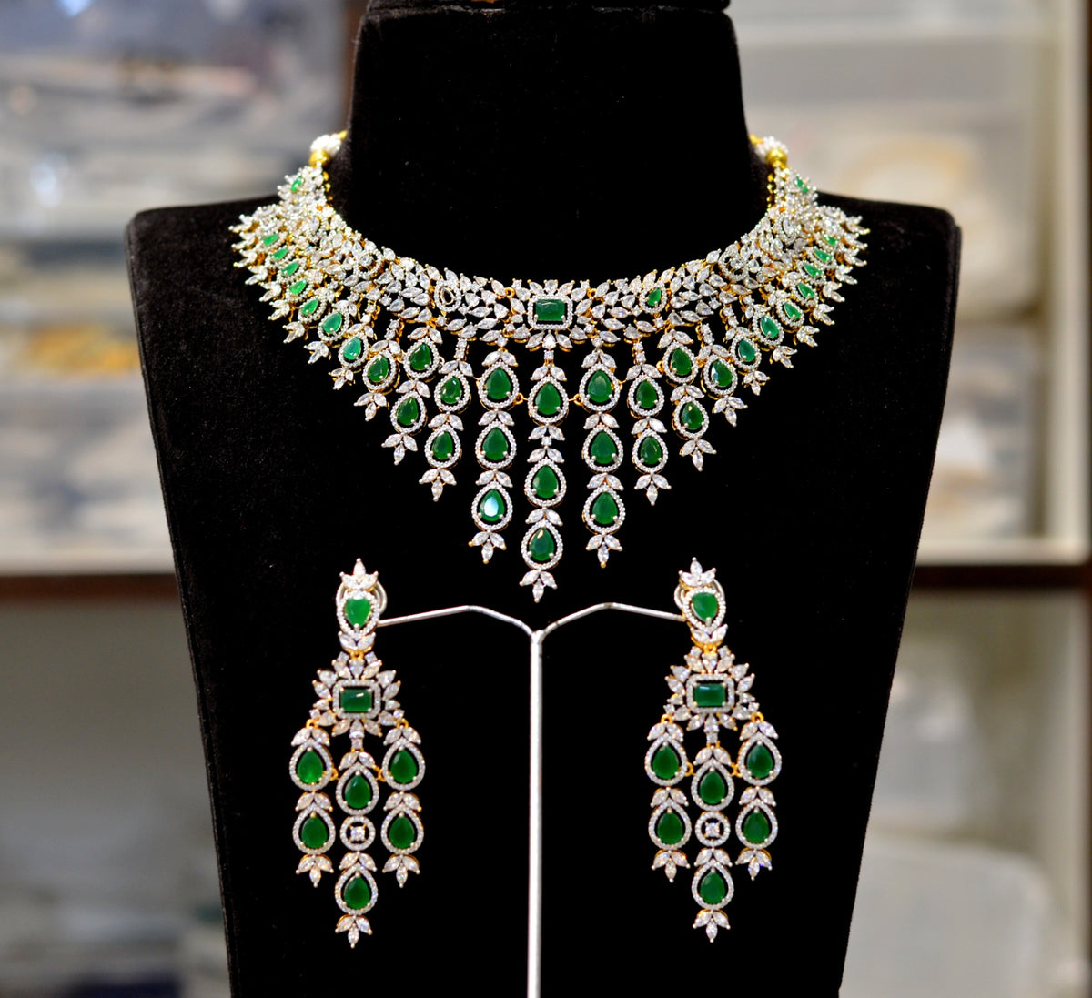 NECKLACE necklace 153 DIAMOND EMERALD