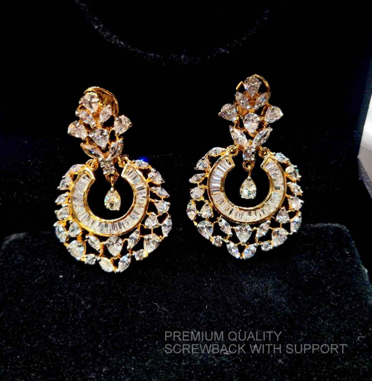 Earring EA211 DIAMOND WHITE