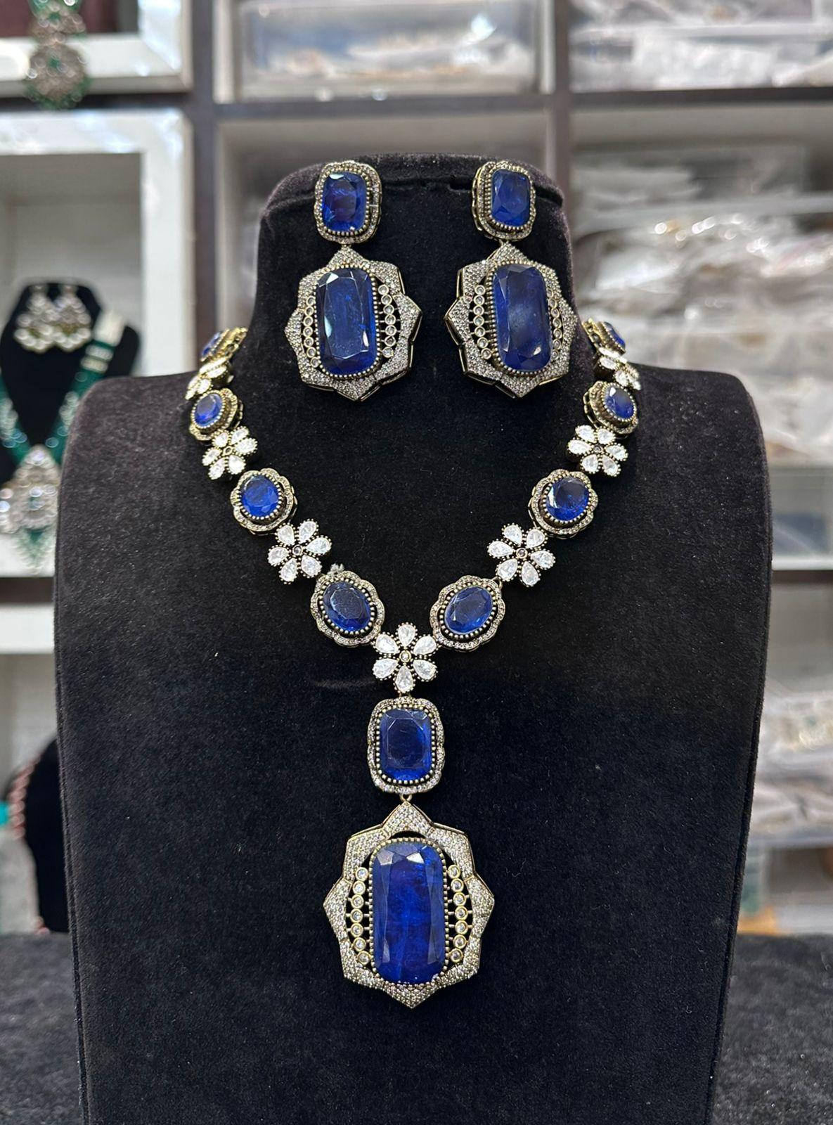 NECKLACE nk057 VICKTORIAN  BLUE