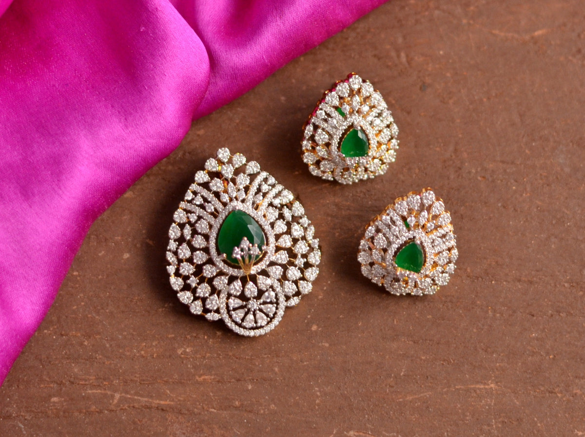 PENDANT SET CHAINS pendant 214 DIAMOND EMERALD