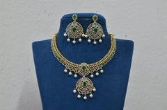 NECKLACE Necklace 930 DIAMOND  EMERALD