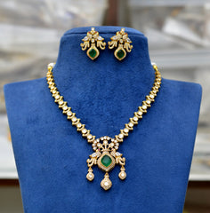 NECKLACE Necklace 853 MOZONITE EMERALD