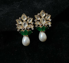 Earring Eartops 244 MOZONITE EMERALD
