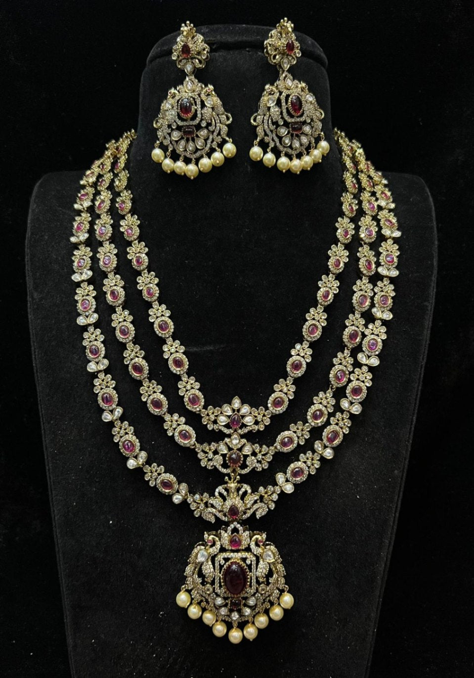 NECKLACE NE522 VICKTORIAN  RUBY
