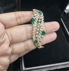 BRACELET/BANGLE BRACELET 1046 EMERALD Openable