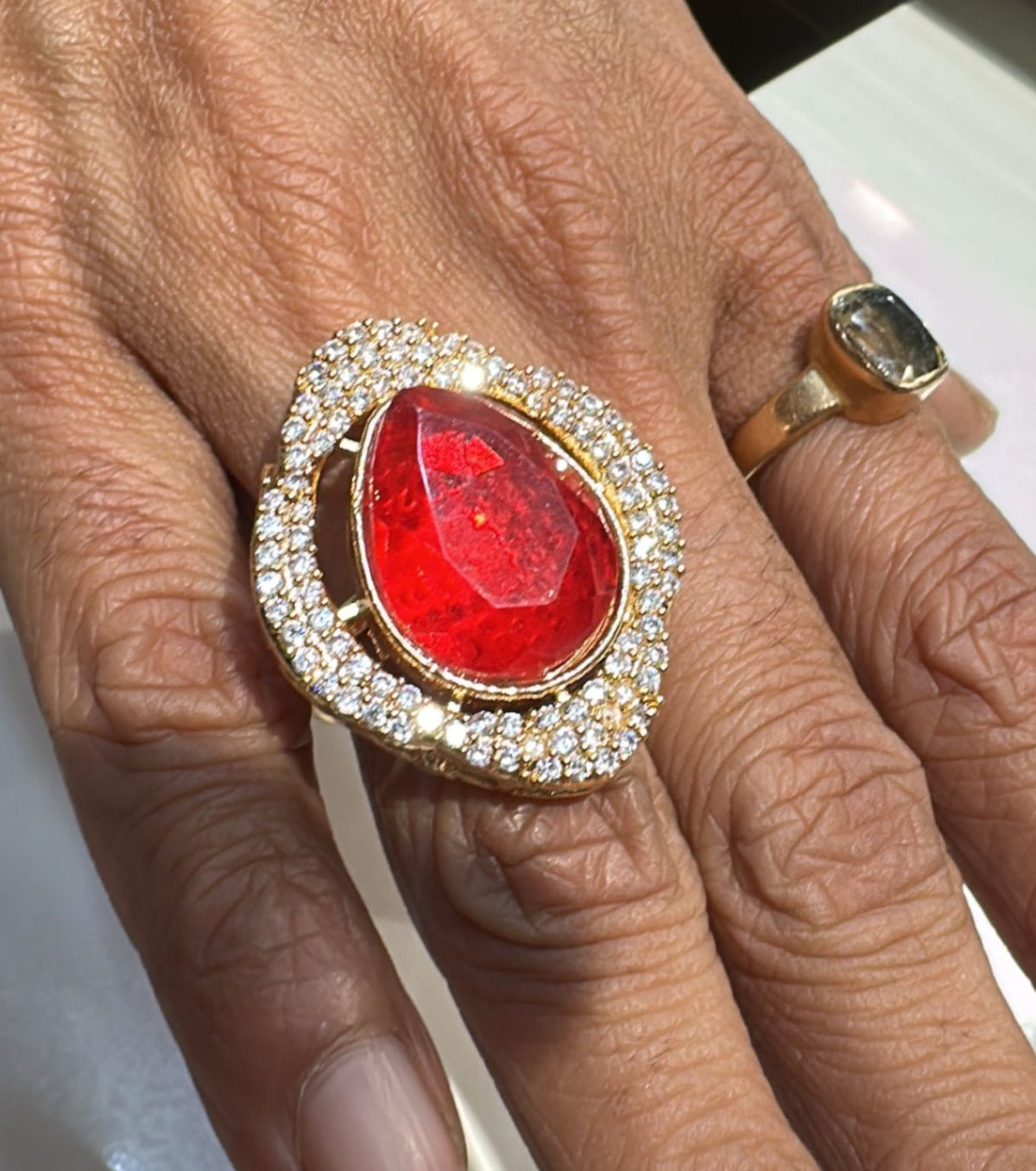 FINGERRING Finerring 54 GOLDEN STONE RUBY