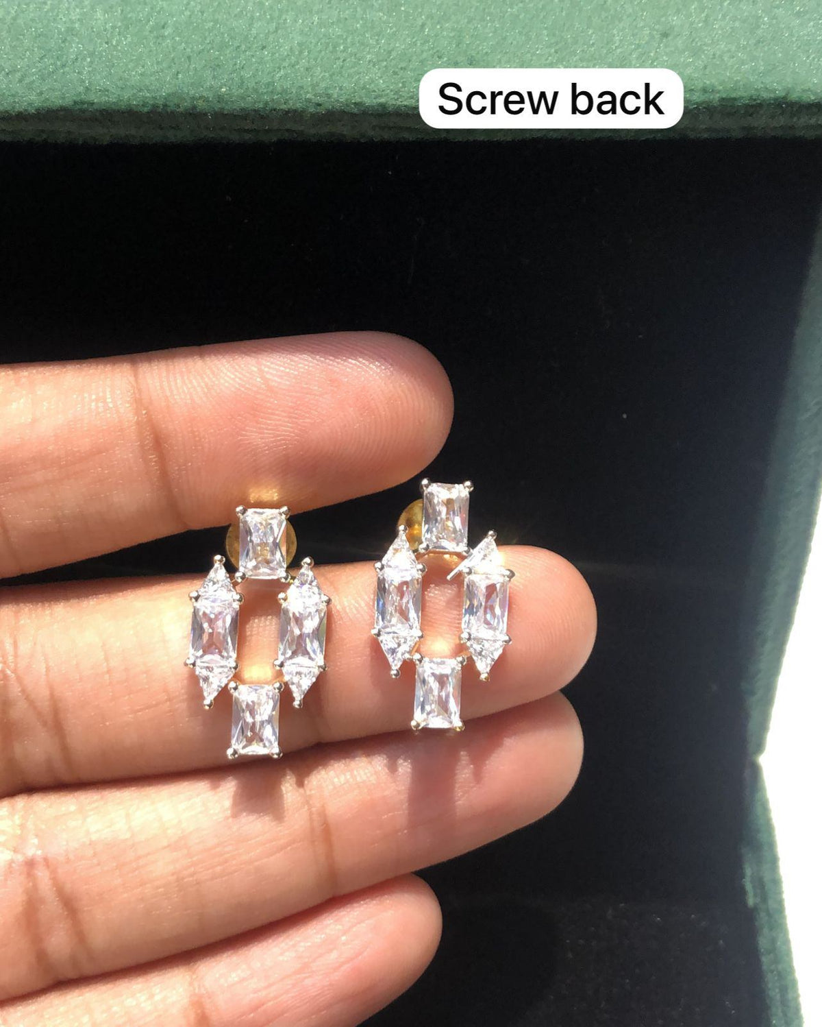 Earring ER045 DIAMOND  WHITE