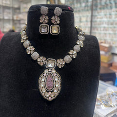 NECKLACE Nk133 VICKTORIAN  MINT PINK