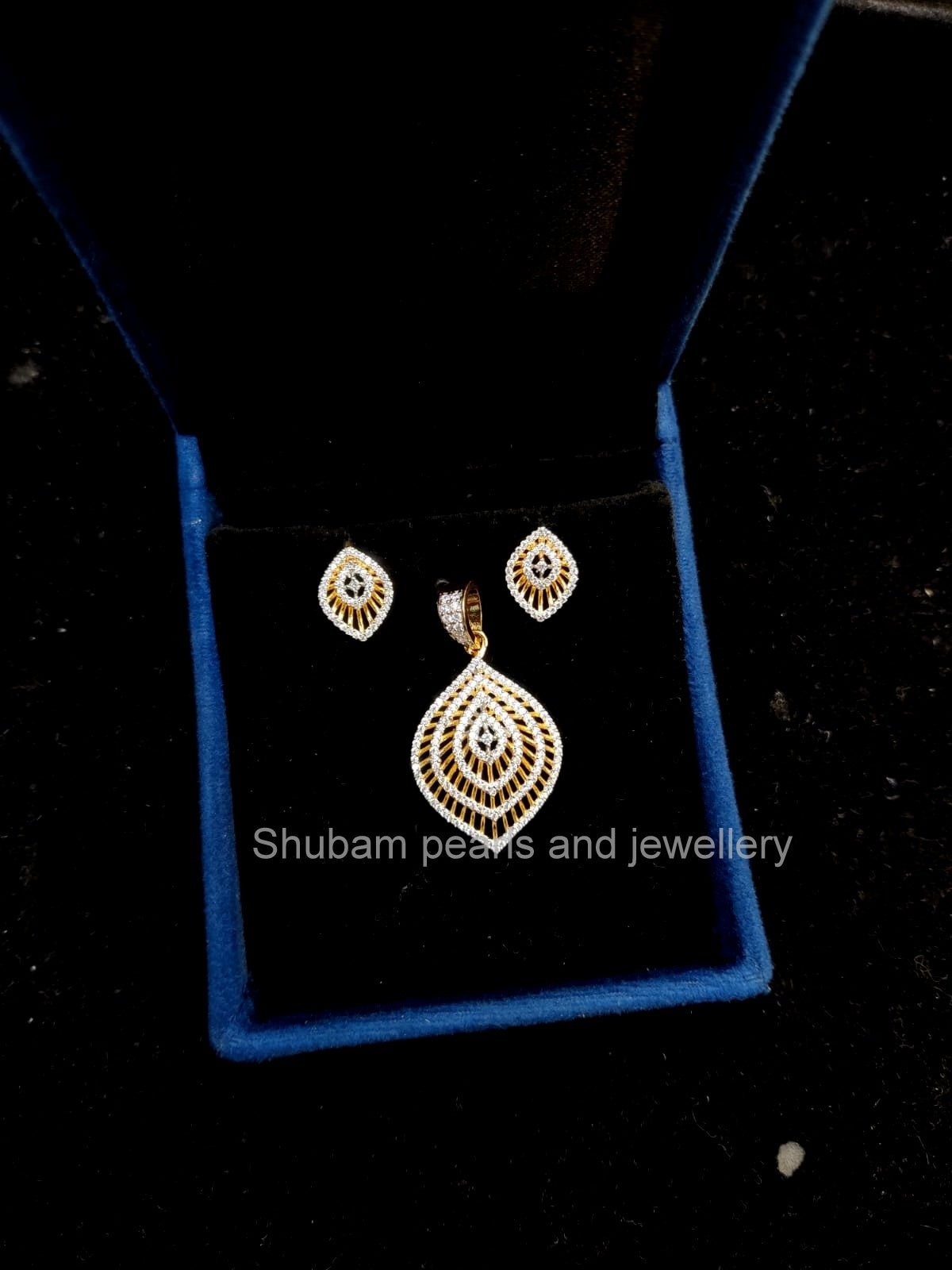 PENDANT SET CHAINS Pendant set 155 DIAMOND WHITE