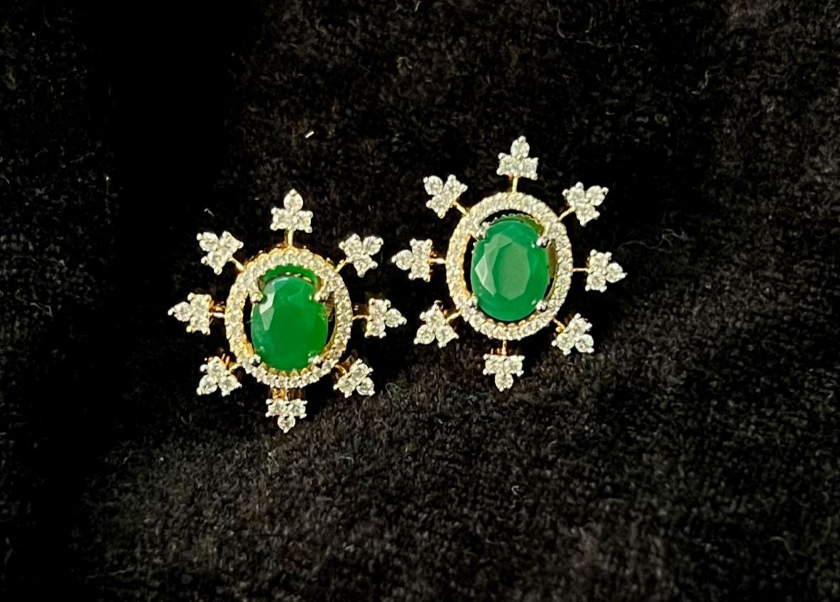 Earring eartops 082 DIAMOND EMERALD