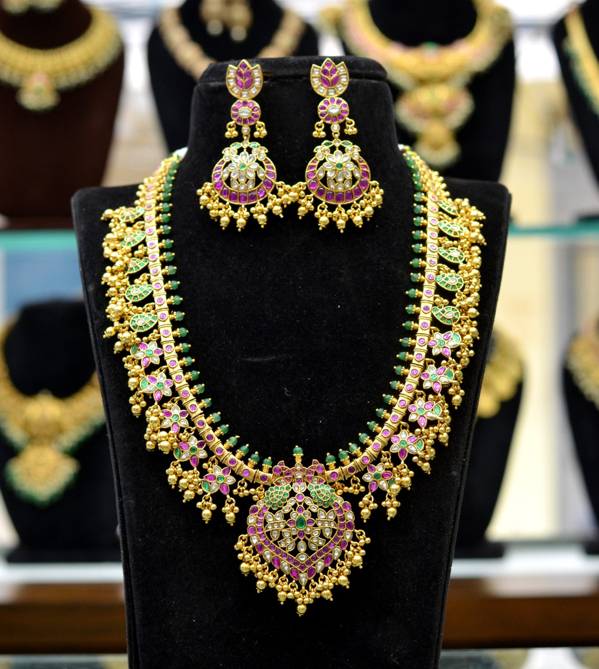 NECKLACE Long necklace 662 - NE662 KEMPu GOLDEN