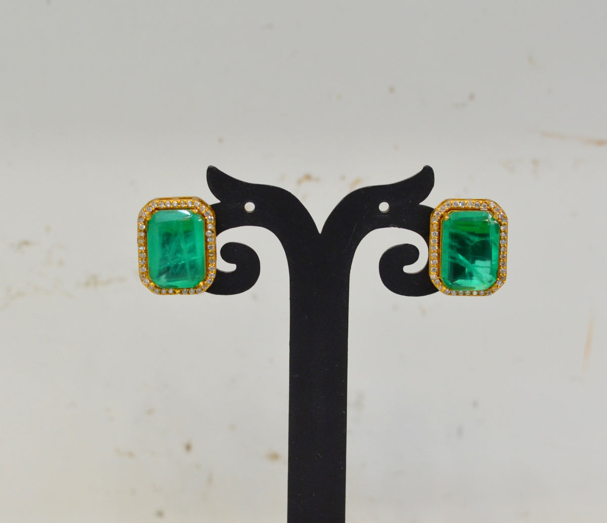Earring Eartops 126 GOLDEN STONE MINT GREEN