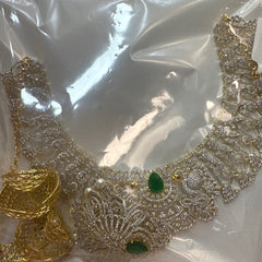 NECKLACE NECKLACE 414 DIAMOND  EMERALD