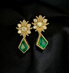 Earring Eartops 223 MOZONITE EMERALD