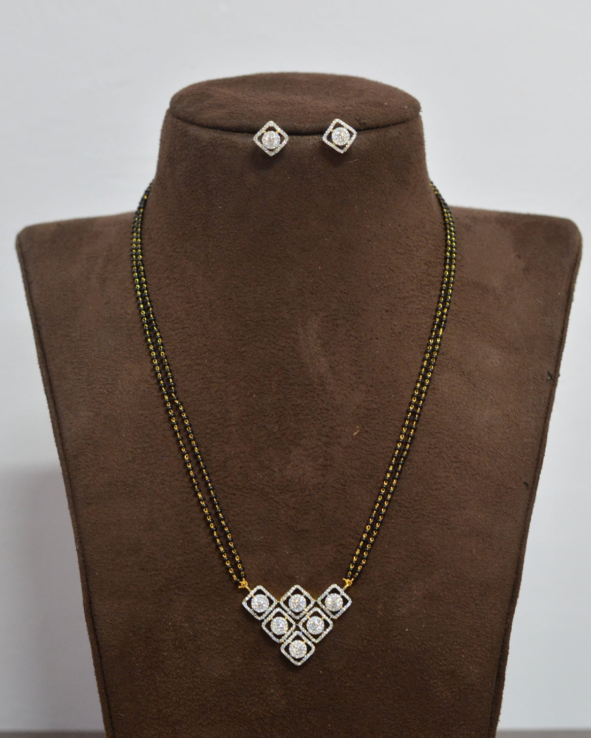 MANGALSUTRA Magalsutra 056 DIAMOND DUAL PLATING DIAMOND LOOK