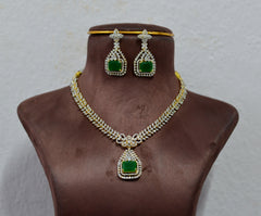 NECKLACE Necklace 938 DIAMOND EMERALD