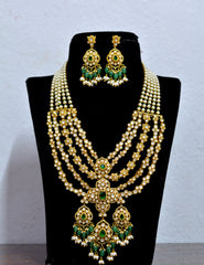 JADAU Necklace 734 Jadau With Mozonite EMERALD AND WHITE