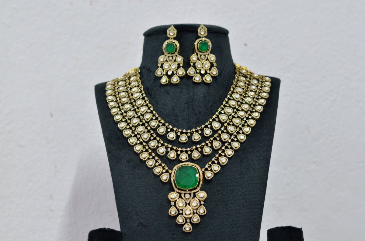 NECKLACE necklace 155 VICKTORIAN  EMERALD Layers