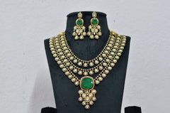 NECKLACE necklace 155 VICKTORIAN  EMERALD Layers