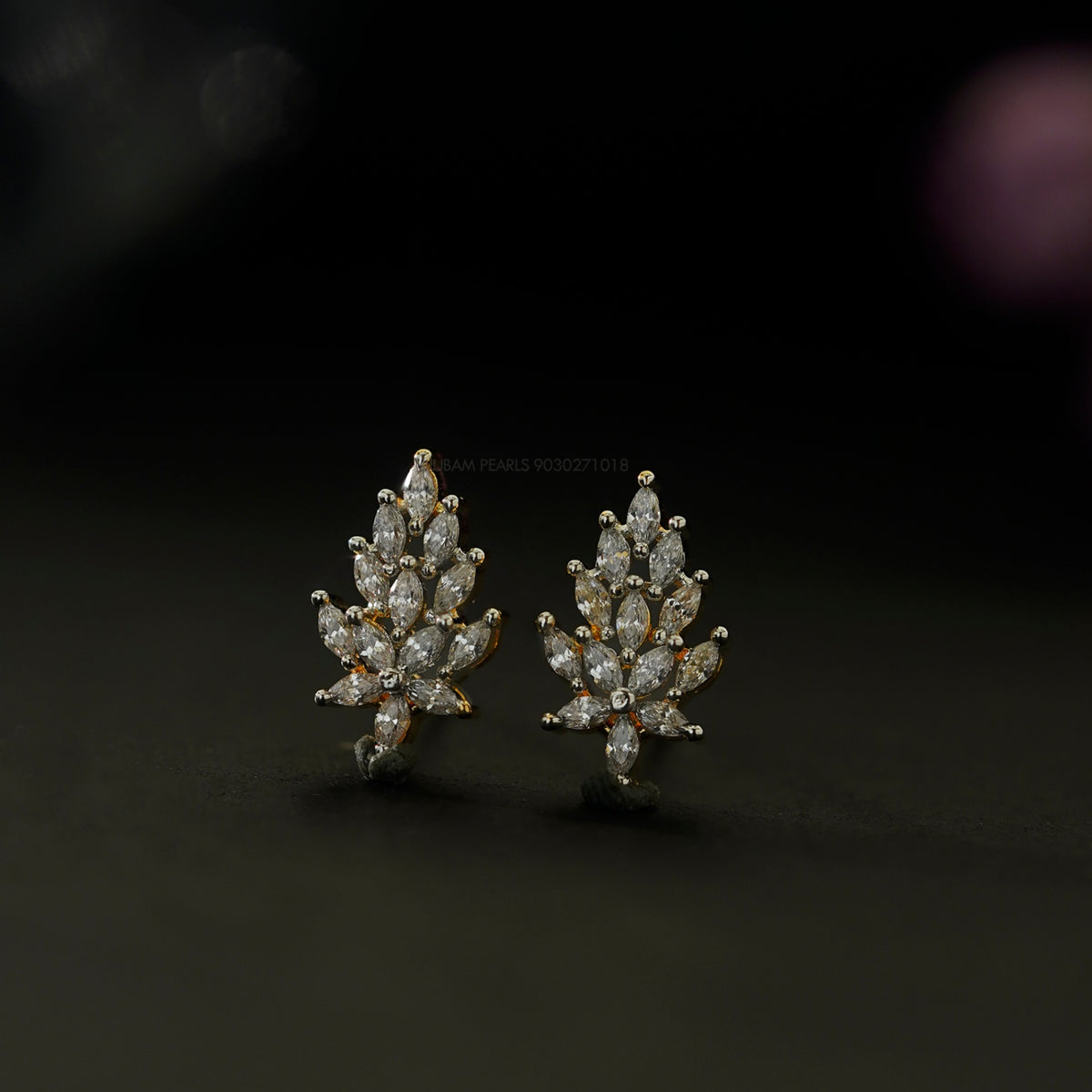 Earring Eartops 053 DIAMOND WHITE