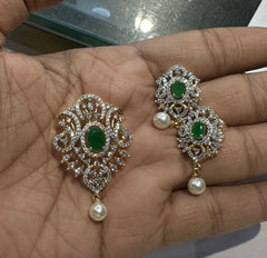PENDANT SET / LOCKETS Pendant set 281 DIAMOND EMERALD