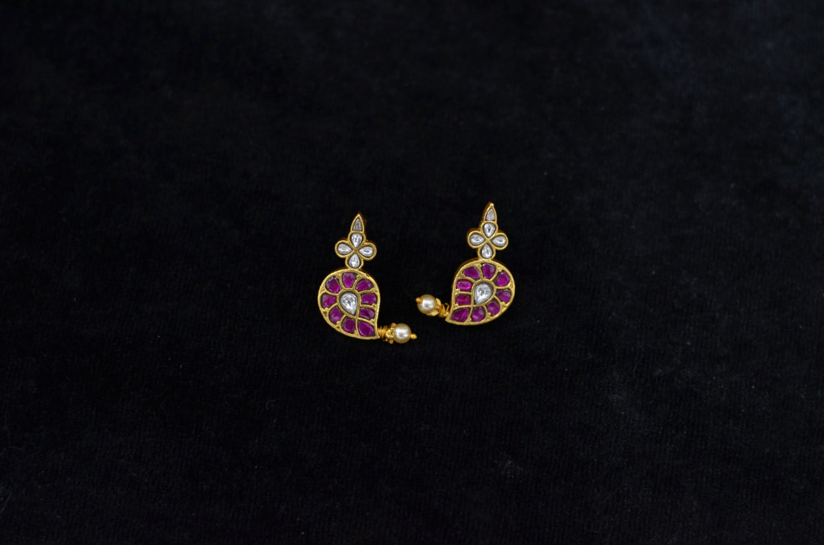 Earring Eartops 236 JADAU RED AND WHITE