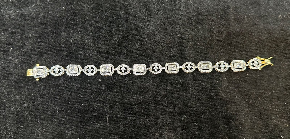 BRACELET/BANGLE BG035 WHITE 2 '6 Openable Bangle