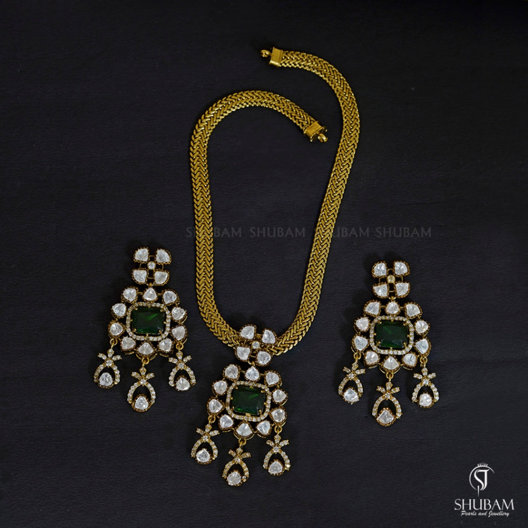 NECKLACE Necklace 710 VICKTORIAN  EMERALD