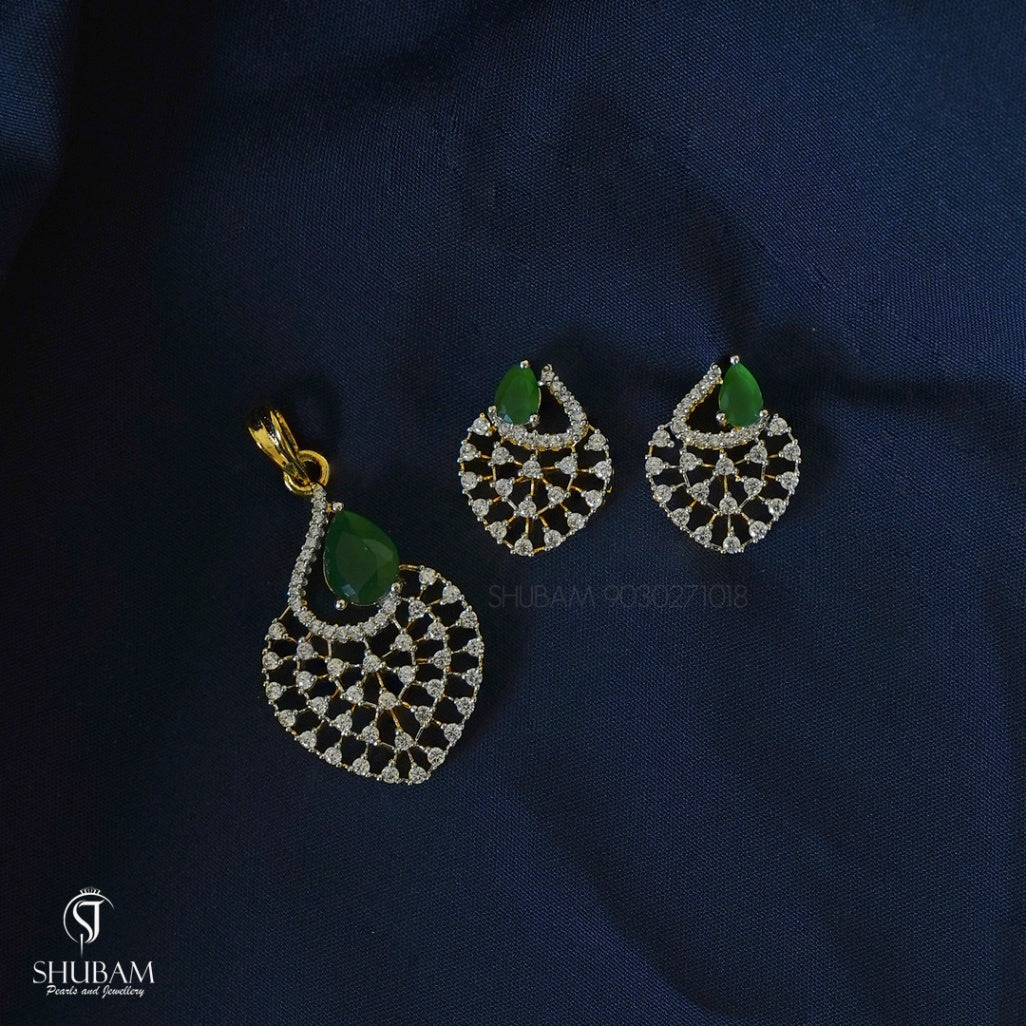 PENDANT SET CHAINS Pendant set 201 DIAMOND EMERALD