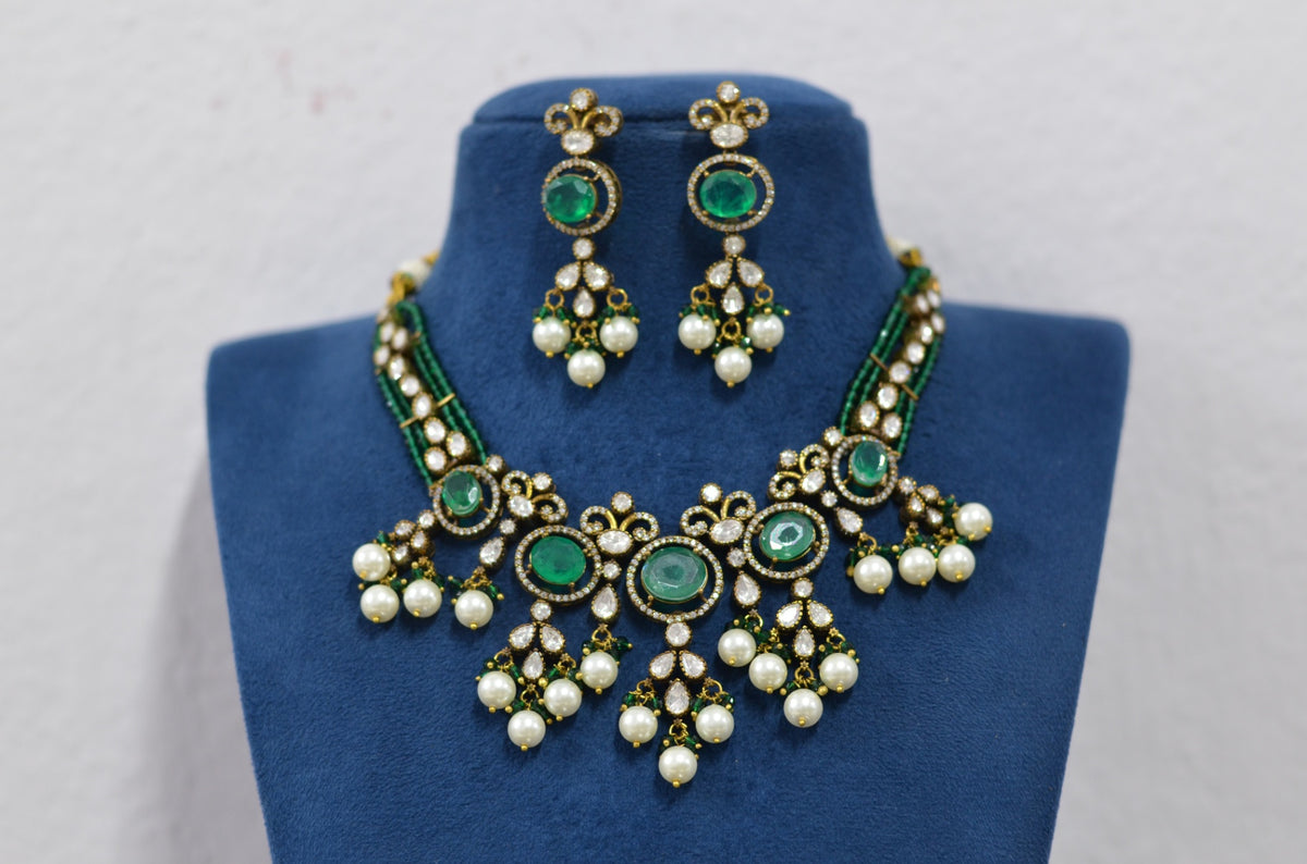 NECKLACE Necklace 430 VICKTORIAN  EMERALD