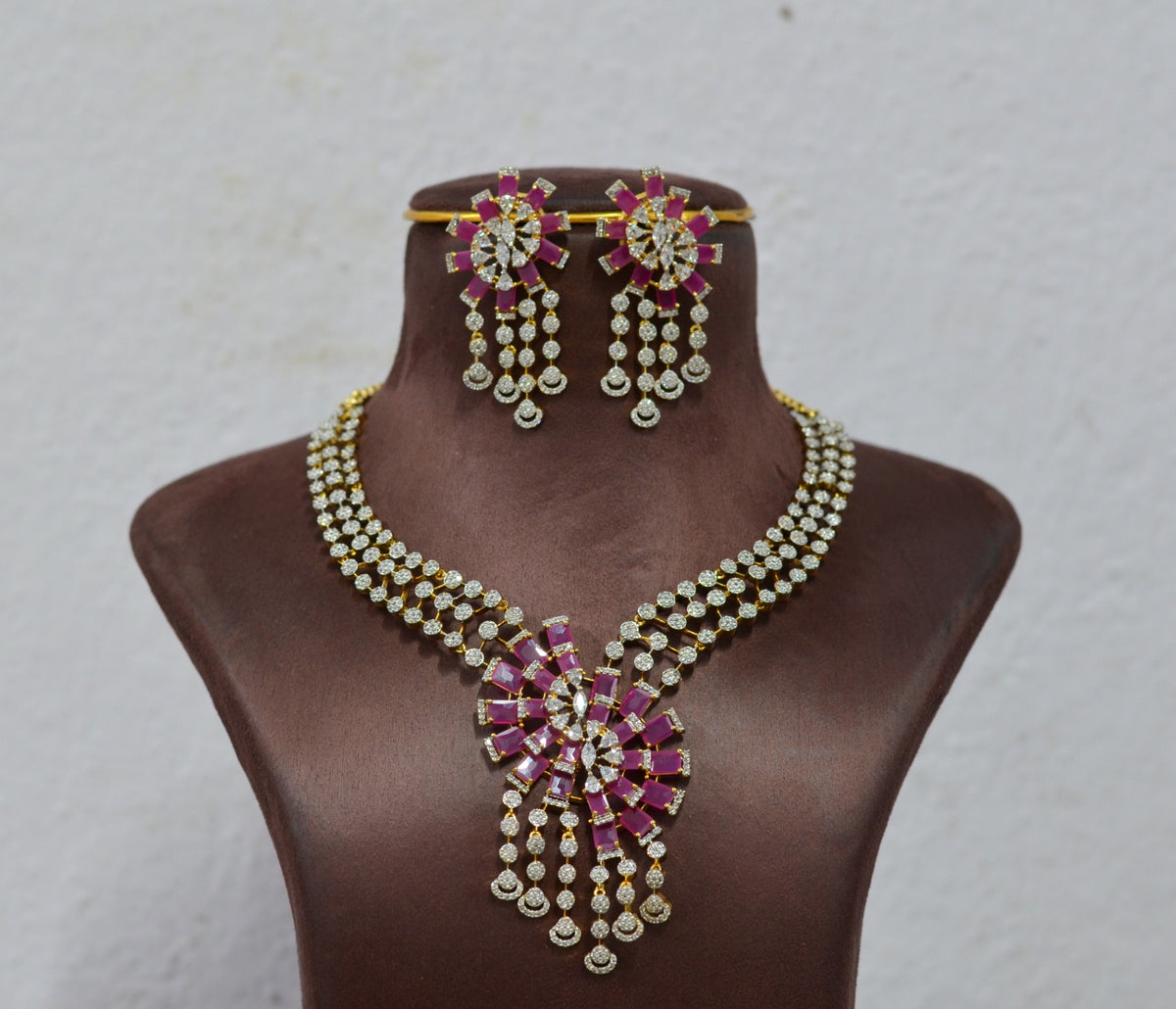 NECKLACE Necklace 161 DIAMOND RUBY