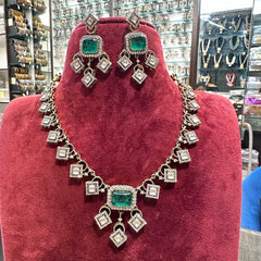 NECKLACE necklace 388 MOZONITE EMERALD