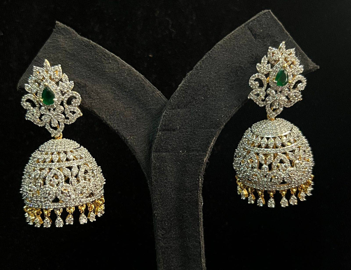 Earring EA207 DIAMOND  EMERALD