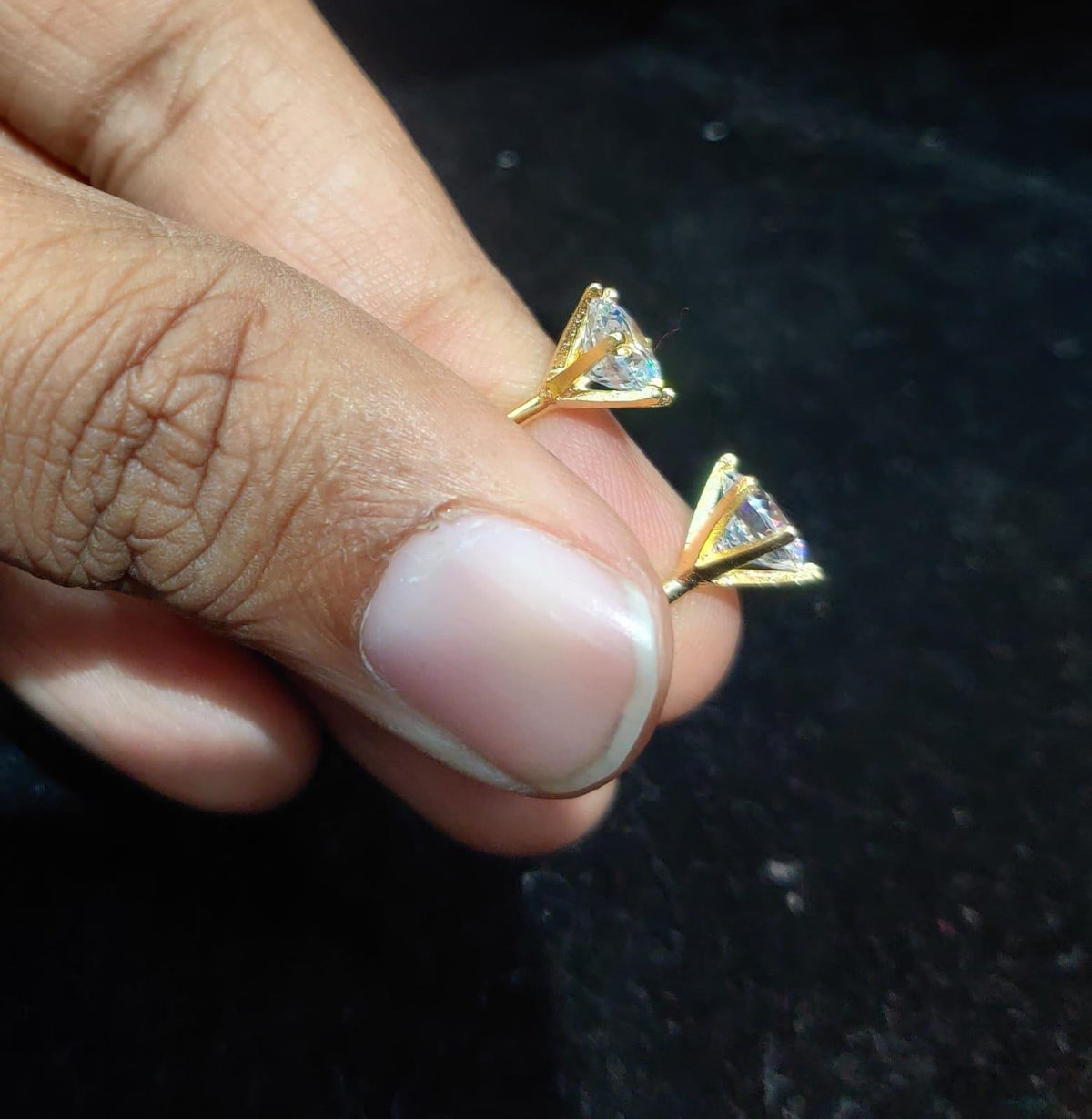 STUDS EARTOPS SOLITARE 6mm WHITE 6mm