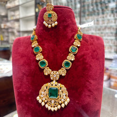 NECKLACE Necklace 563 MOZONITE EMERALD