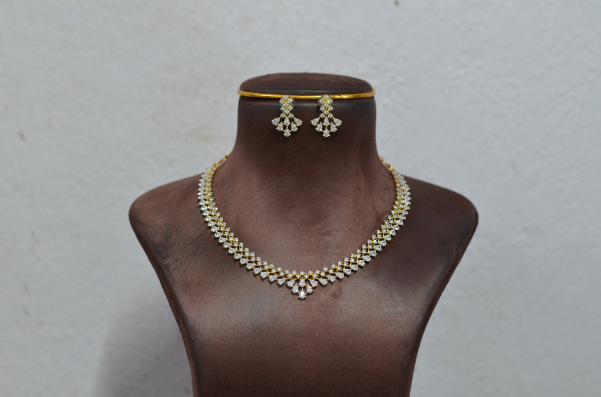 NECKLACE NECKLACE 409 DIAMOND  DUAL PLATING DIAMOND LOOK