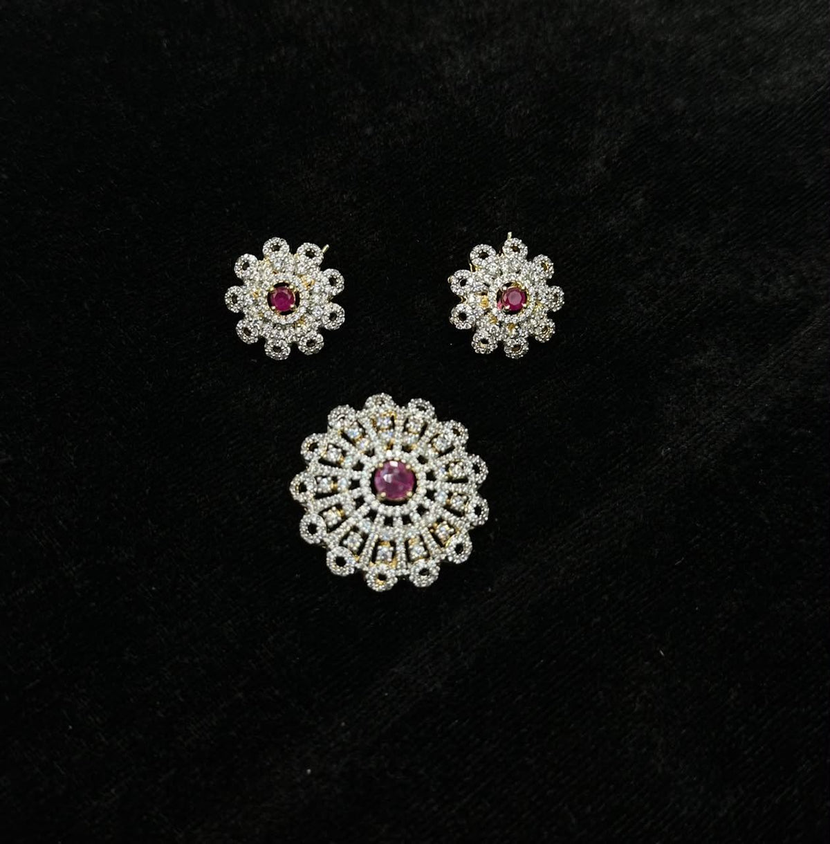 PENDANT SET / LOCKETS pendant set 298 DIAMOND RUBY