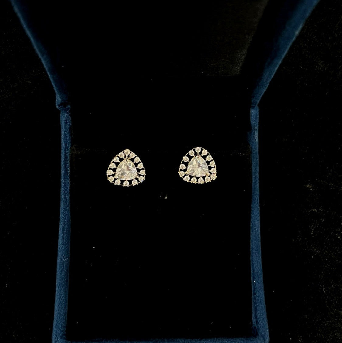 Earring Ea212 DIAMOND  WHITE
